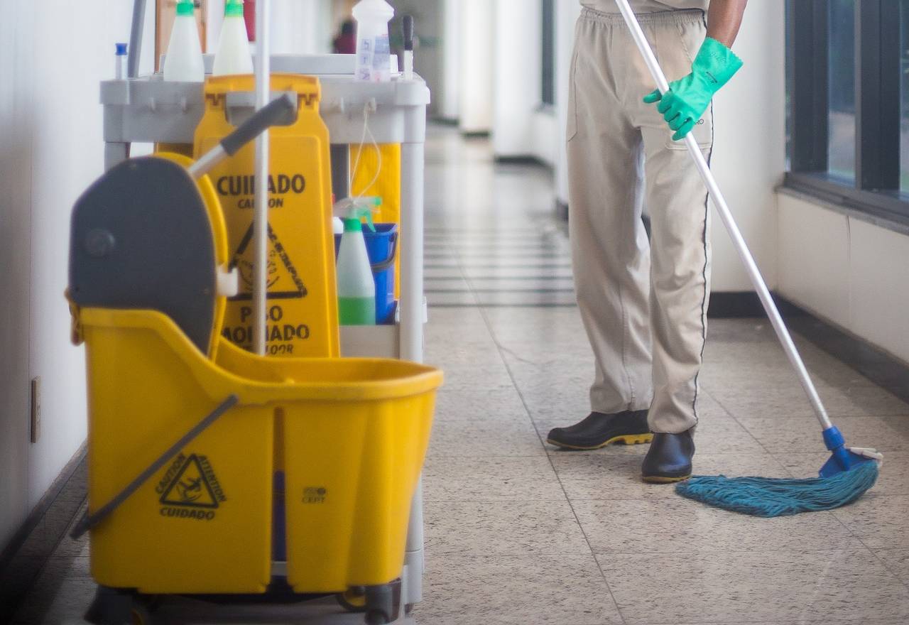 cleaner-3122363_1920